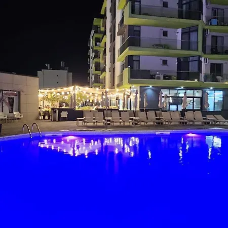 Sunset Delight - Pool & *